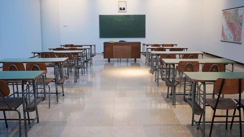 school mysteries classroom eyecatch