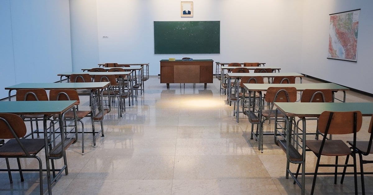 school mysteries classroom eyecatch