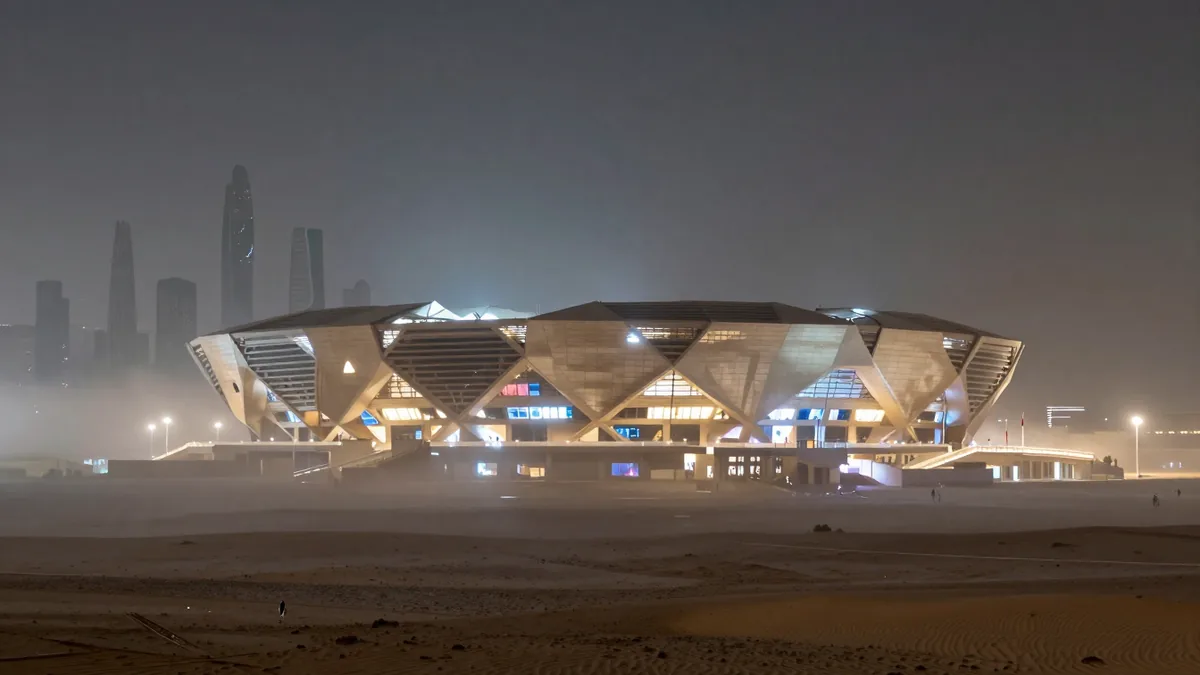 カタールW杯スタジアム建設現場